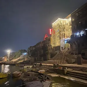 Hotel Sita Palace On Heritage Ghats Of Benaras, Bénarès